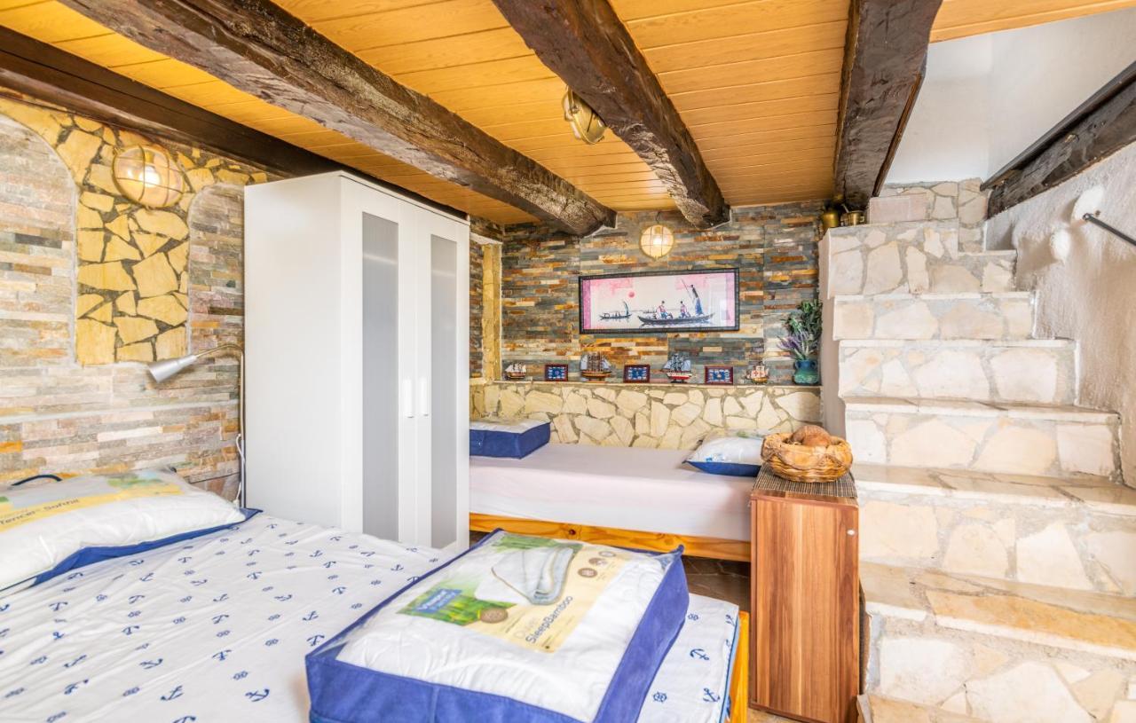 Stone House Knez Lejlighed Vrbnik Eksteriør billede