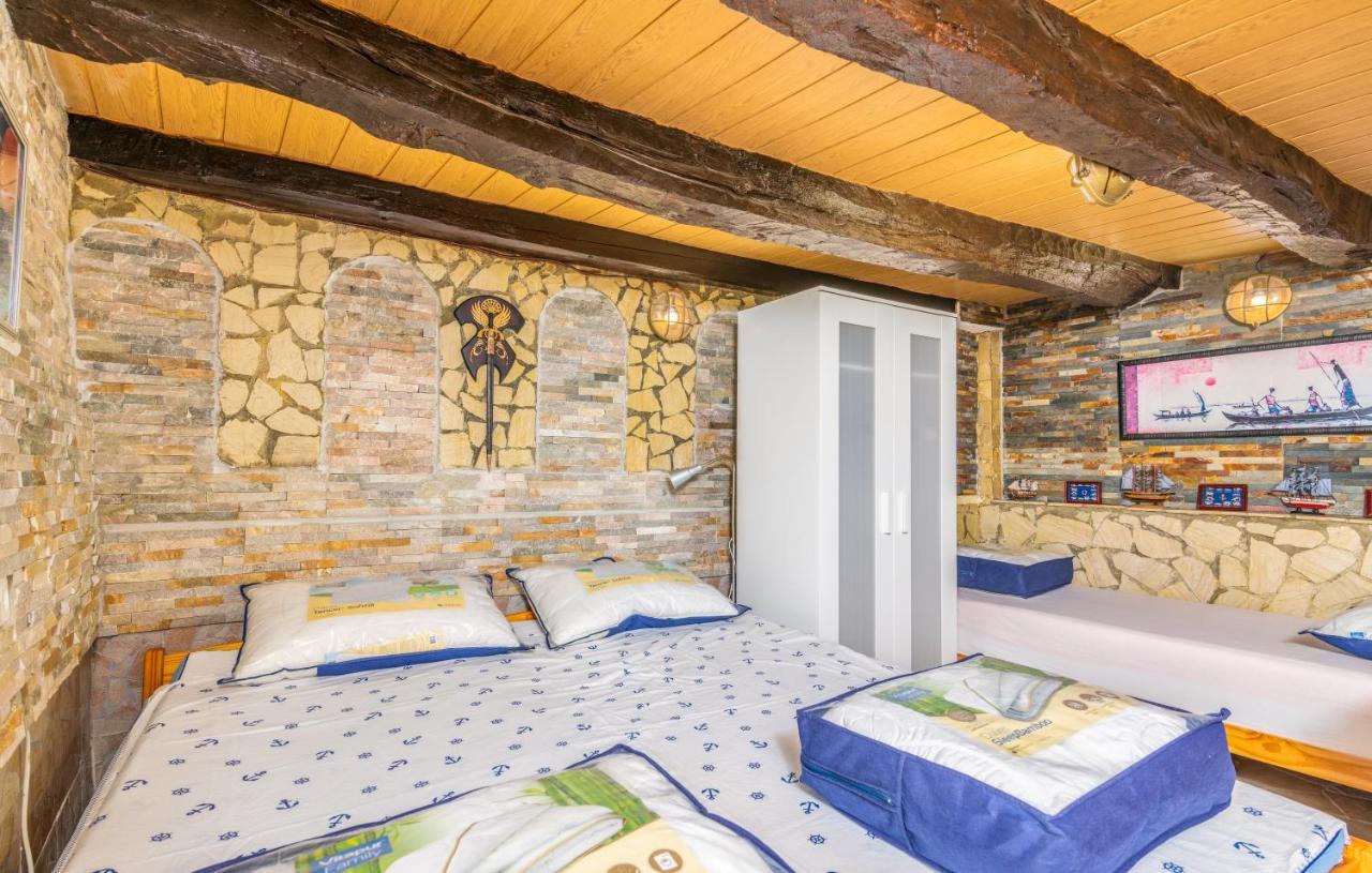 Stone House Knez Lejlighed Vrbnik Eksteriør billede